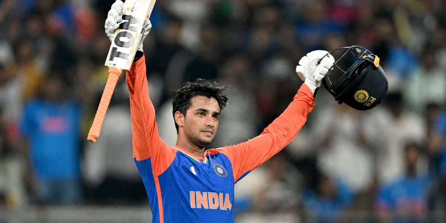 Abhishek Sharma height and profile as the Indian cricketer celebrates on the field